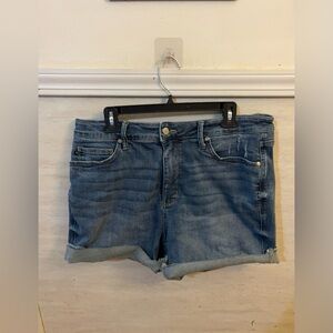 Judy Blue "She Gone" Tummy Control Cuffed Shorts